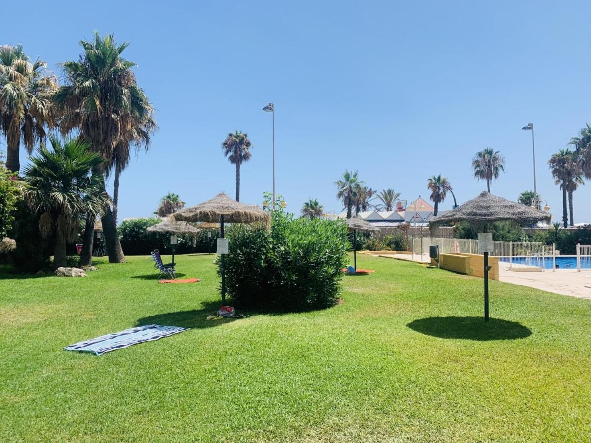 Precioso Estudio Frente Al Mar Con Piscina ベナルマデナ エクステリア 写真
