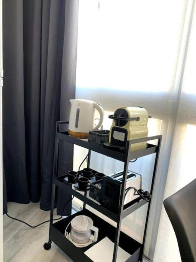 Precioso Estudio Frente Al Mar Con Piscina ベナルマデナ エクステリア 写真