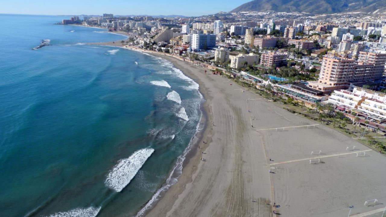 Precioso Estudio Frente Al Mar Con Piscina ベナルマデナ エクステリア 写真